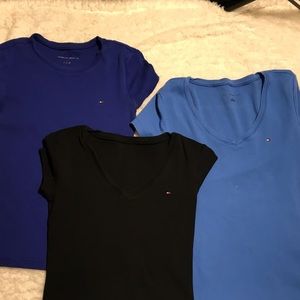 3 Hilfiger tee shirts
